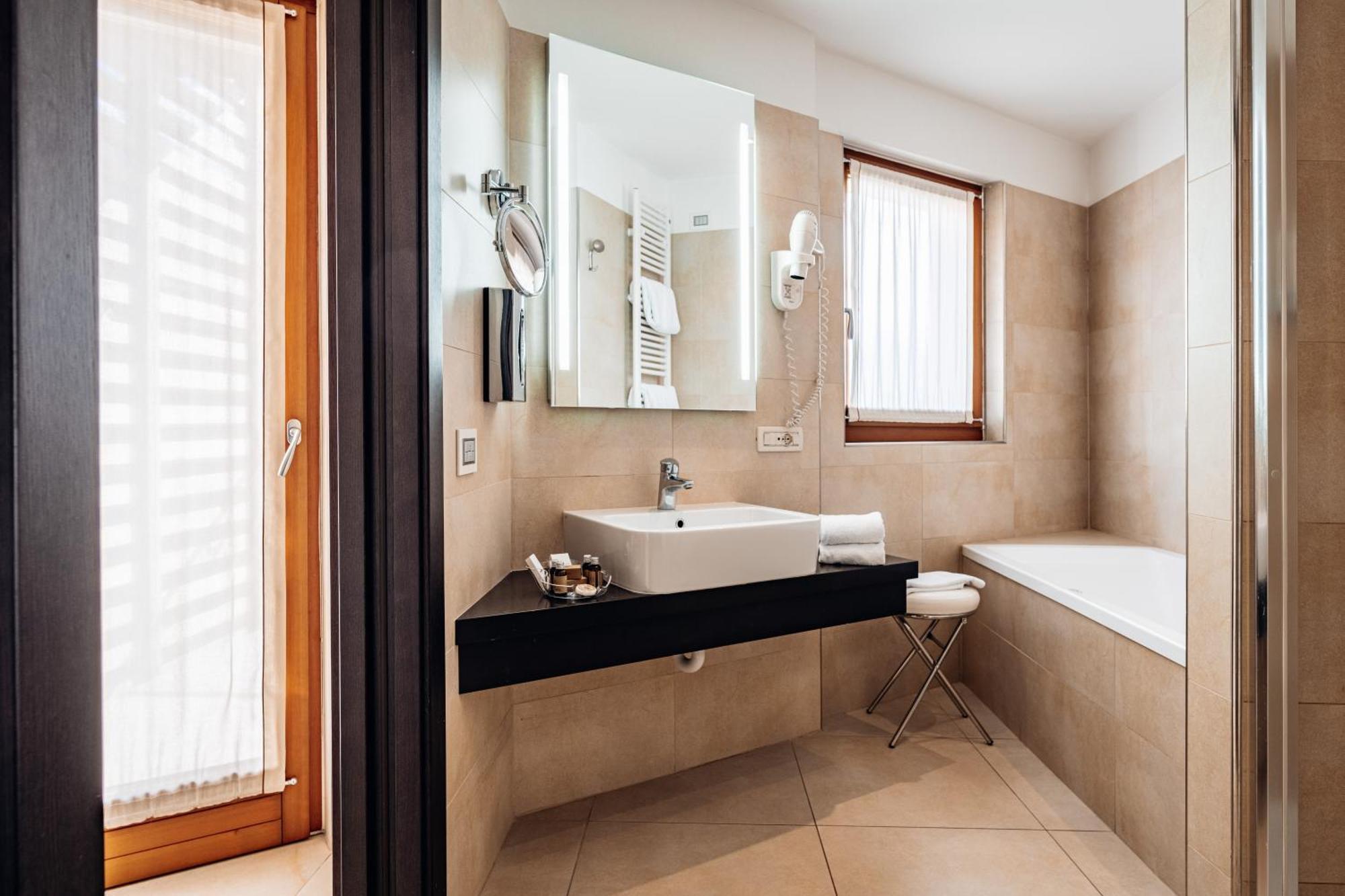 Junior Suite mit Whirlpool